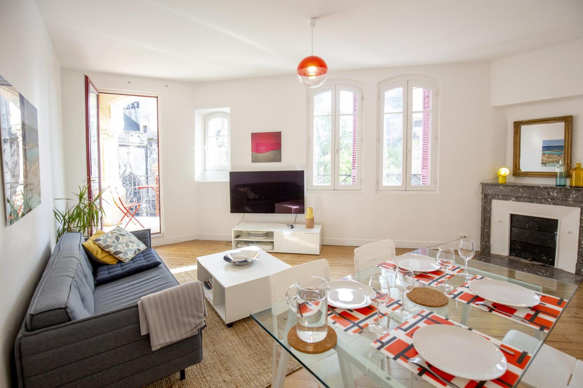 Place Saint Michel Apartment Bordeaux Exterior photo